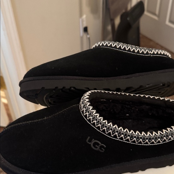 UGG Black Suede Slip-On Shoes - Picture 4 of 4